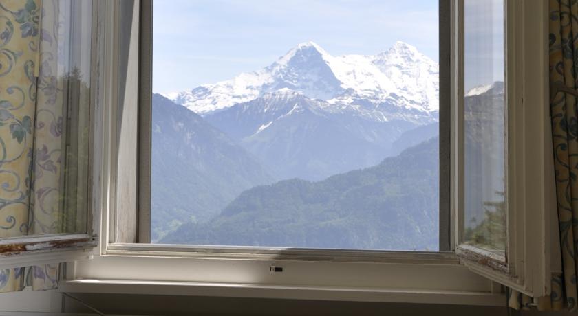 Hotel Schonegg Jungfrau Rum bild